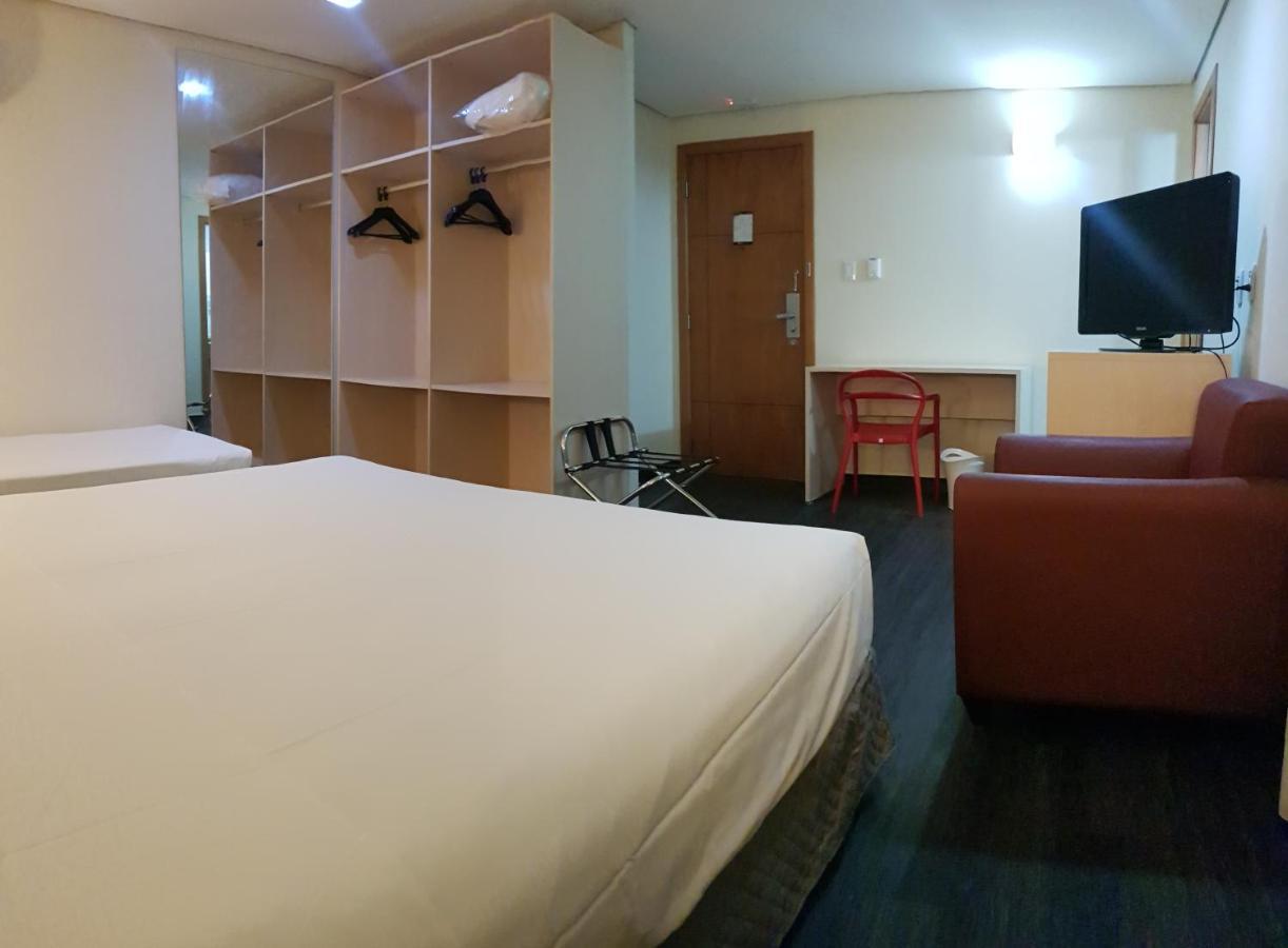 Ibis Styles Belem Batista Campos Hotel ภายนอก รูปภาพ
